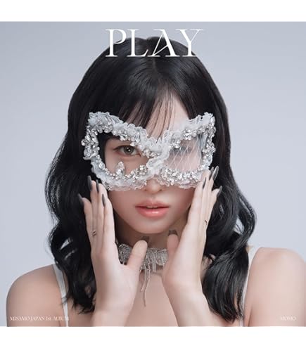 Amazon.co.jp: 【STORE限定先着特典:クリアトレカ】TWICE 5th BEST